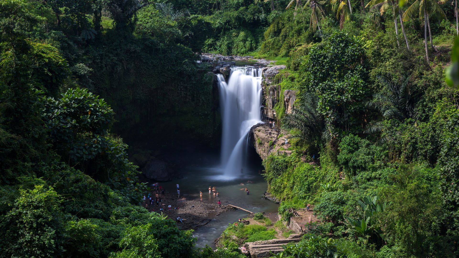 Air terjun Tegenung